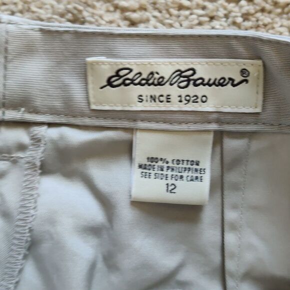 ⚓✔️Eddie Bauer Khaki Shorts - Picture 2 of 3